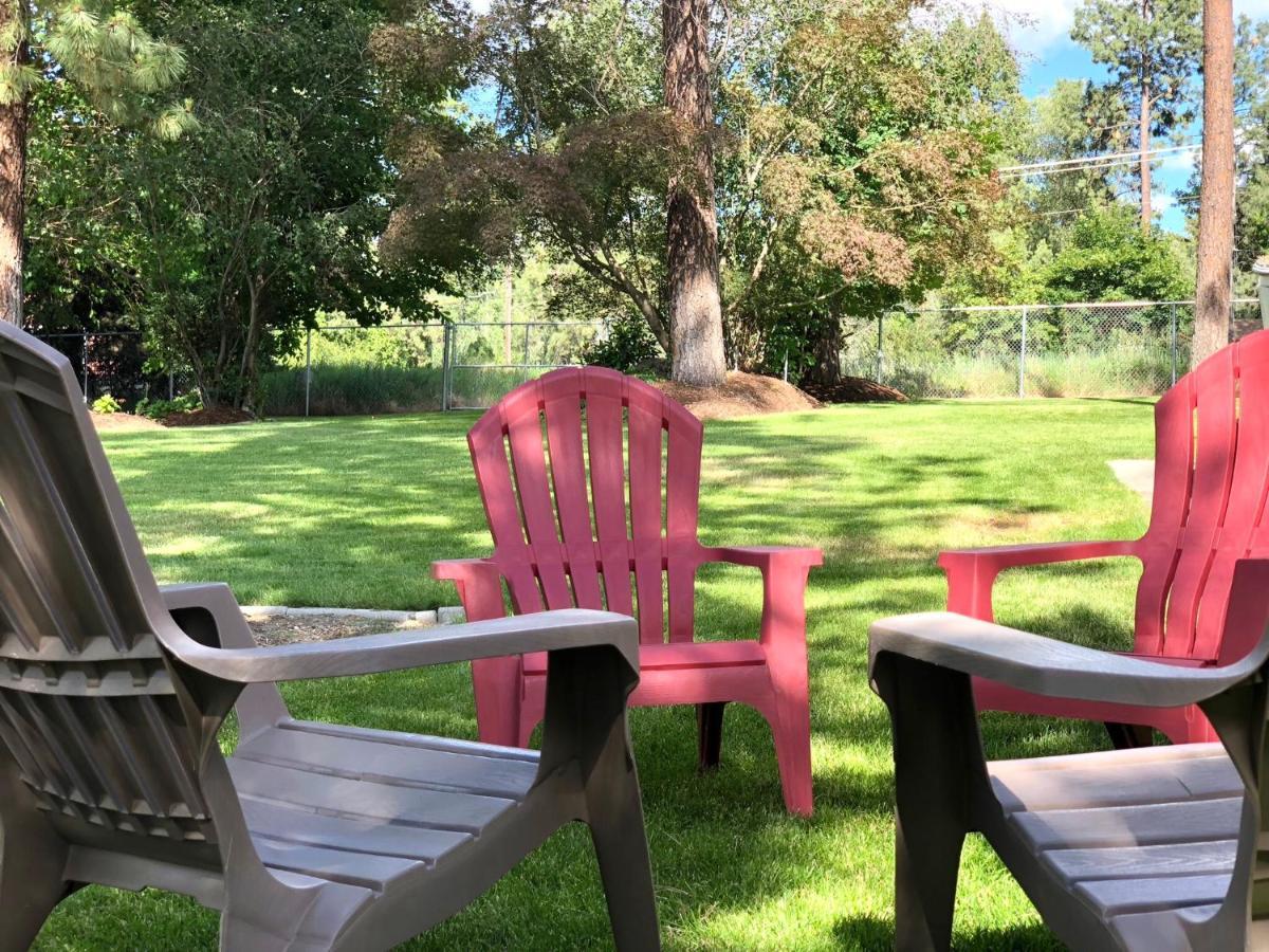 The Base Camp Villa Spokane Bagian luar foto