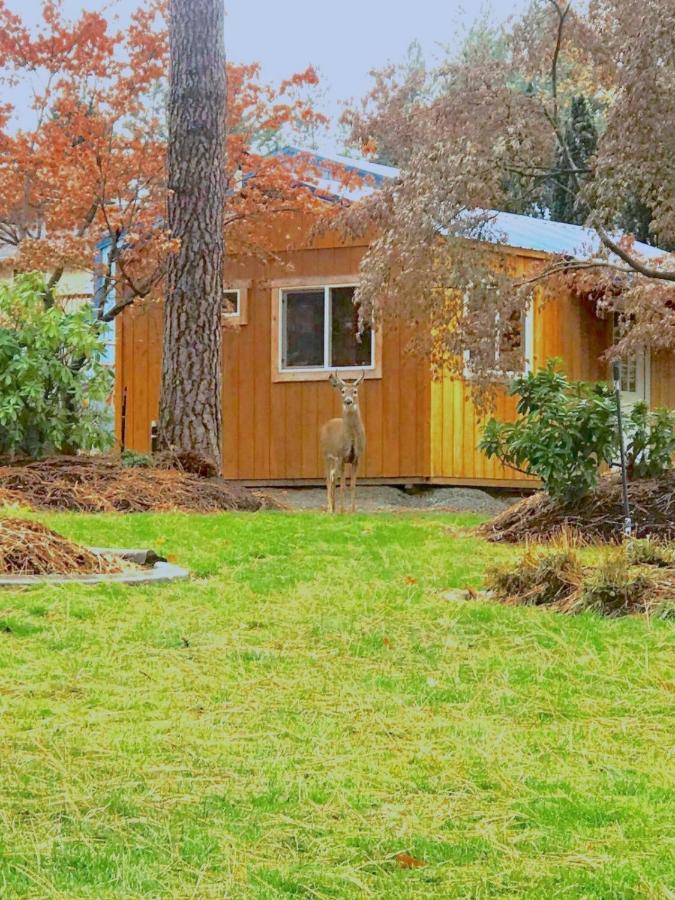 The Base Camp Villa Spokane Bagian luar foto