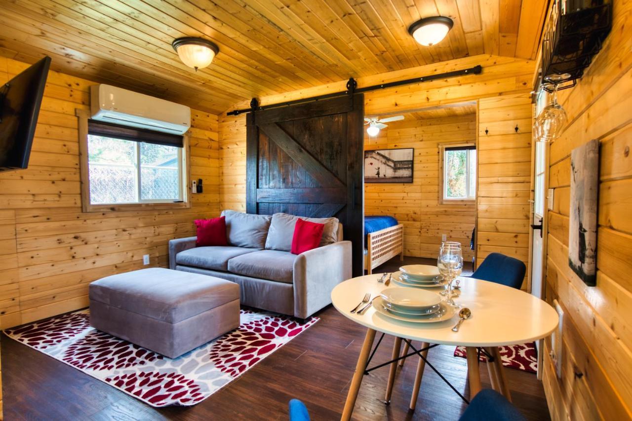 The Base Camp Villa Spokane Bagian luar foto