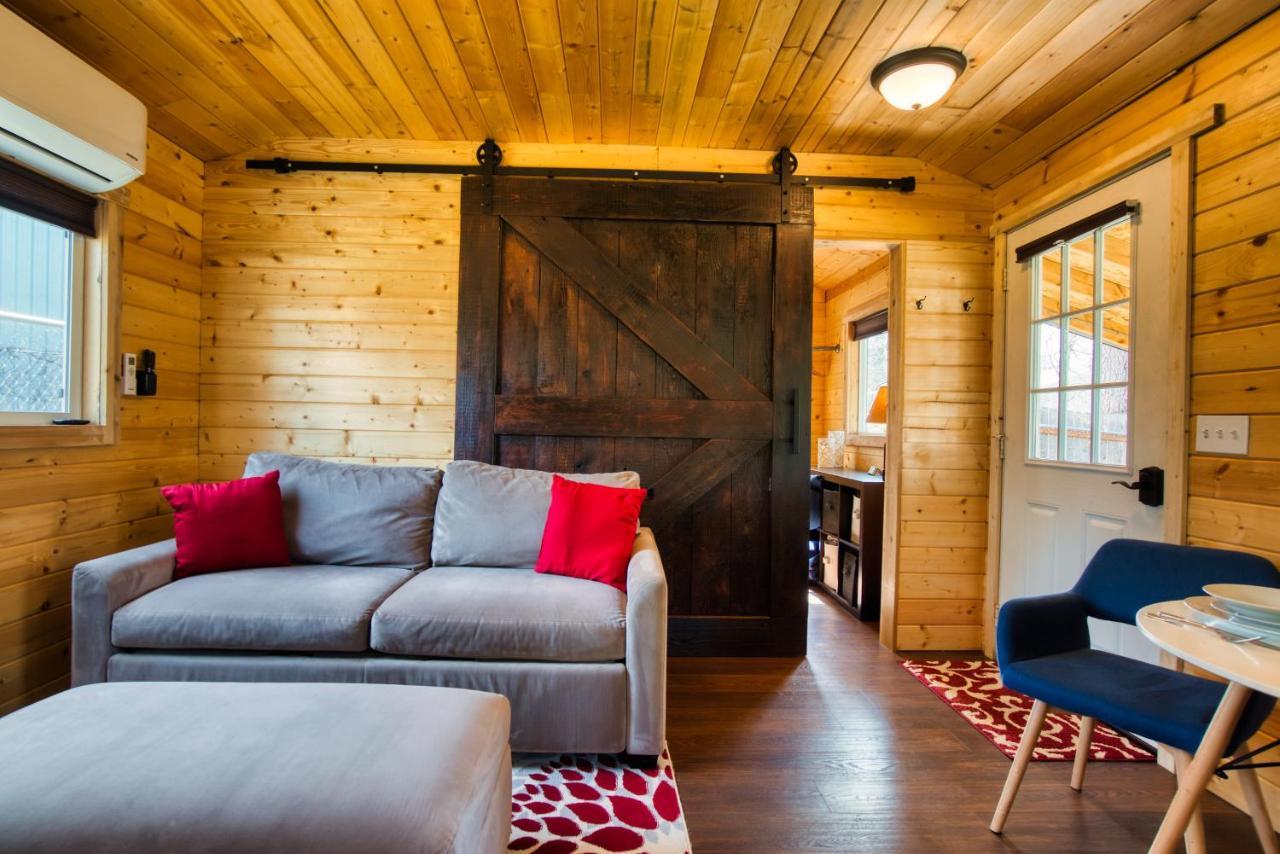 The Base Camp Villa Spokane Bagian luar foto