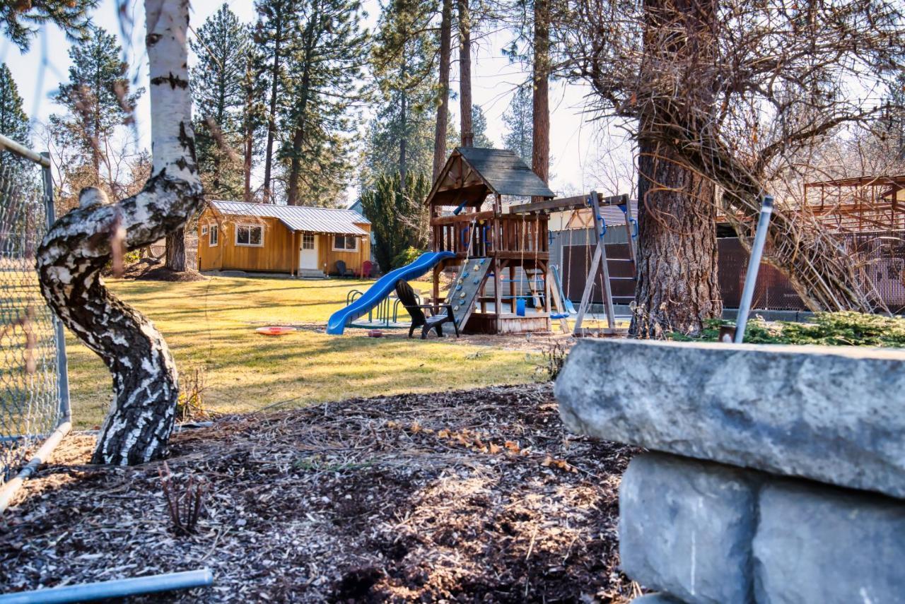 The Base Camp Villa Spokane Bagian luar foto