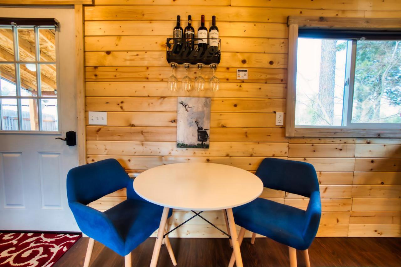 The Base Camp Villa Spokane Bagian luar foto