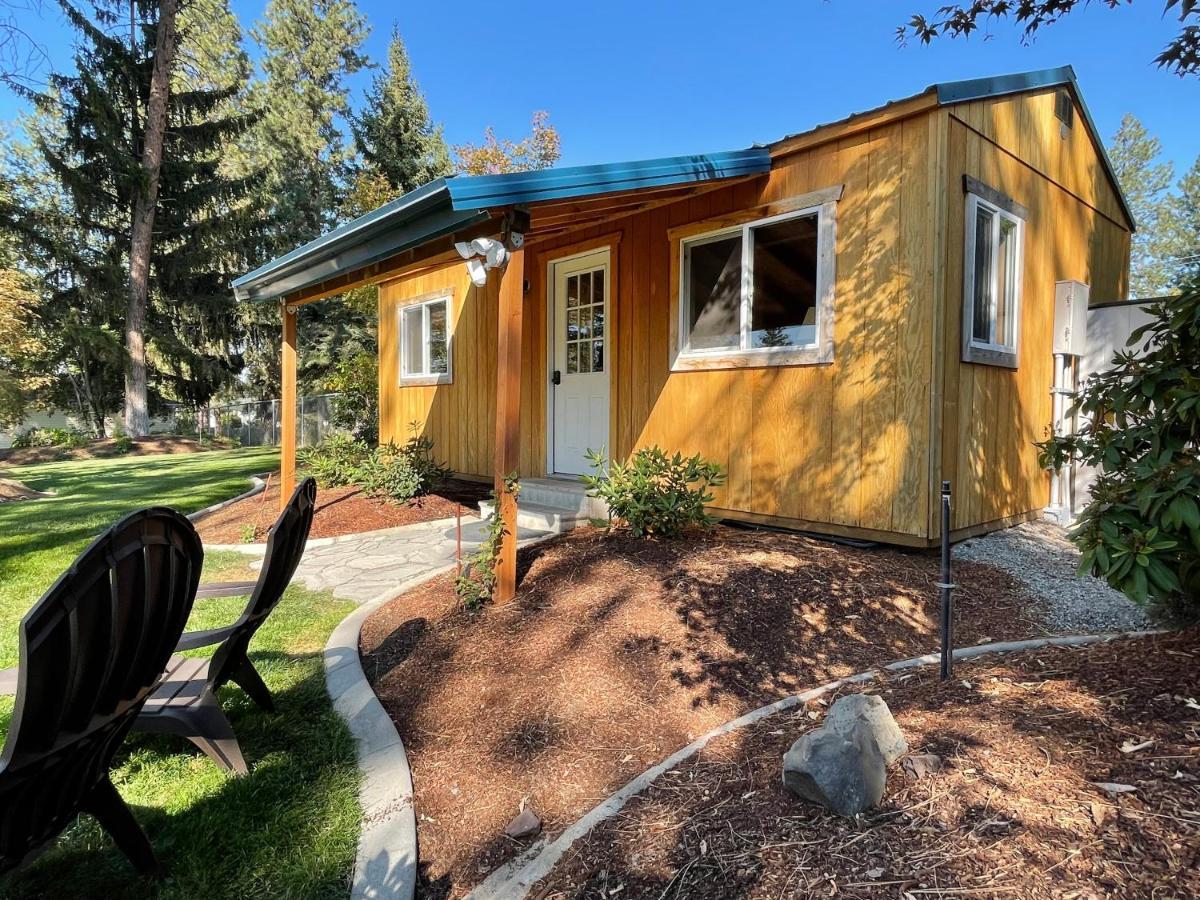 The Base Camp Villa Spokane Bagian luar foto